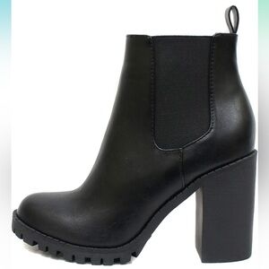 Soda Glove - Ankle Boot w/Lug Sole Elastic Gore and Chunky Heel